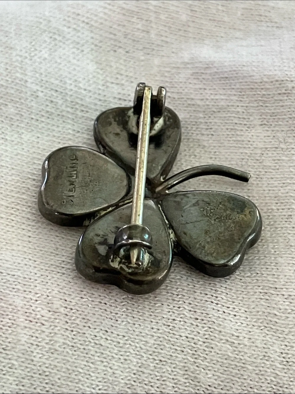 Vintage Mother-of-Pearl 4 Leaf Clover Brooch Pin  Sterling